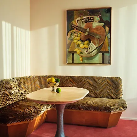 Bus Palladium Hotel Paris